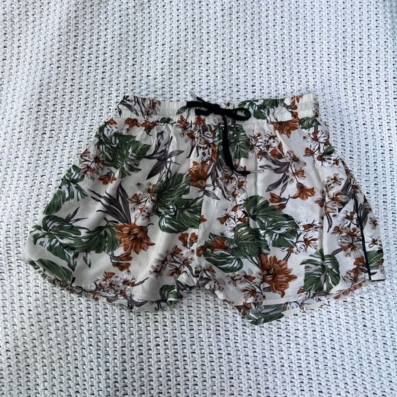 Molly Green Tropical Print Lightweight shorts size Large - Picture 1 of 4